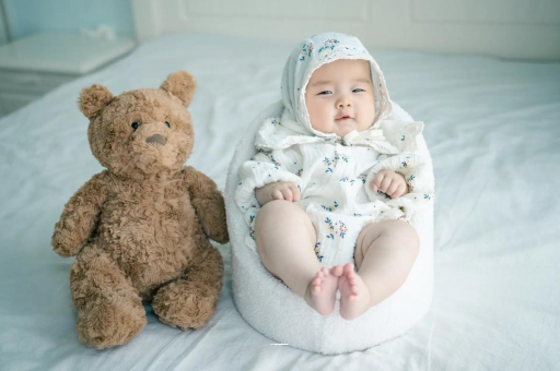 信阳宝宝吃不饱母乳的症状